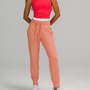 Lululemon Rulu Pants in Sand Pink Size 4